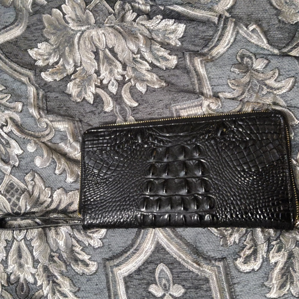 Brahmin Skylar wallet